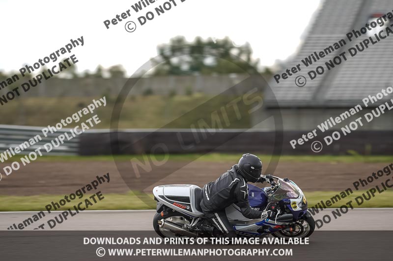 Rockingham no limits trackday;enduro digital images;event digital images;eventdigitalimages;no limits trackdays;peter wileman photography;racing digital images;rockingham raceway northamptonshire;rockingham trackday photographs;trackday digital images;trackday photos